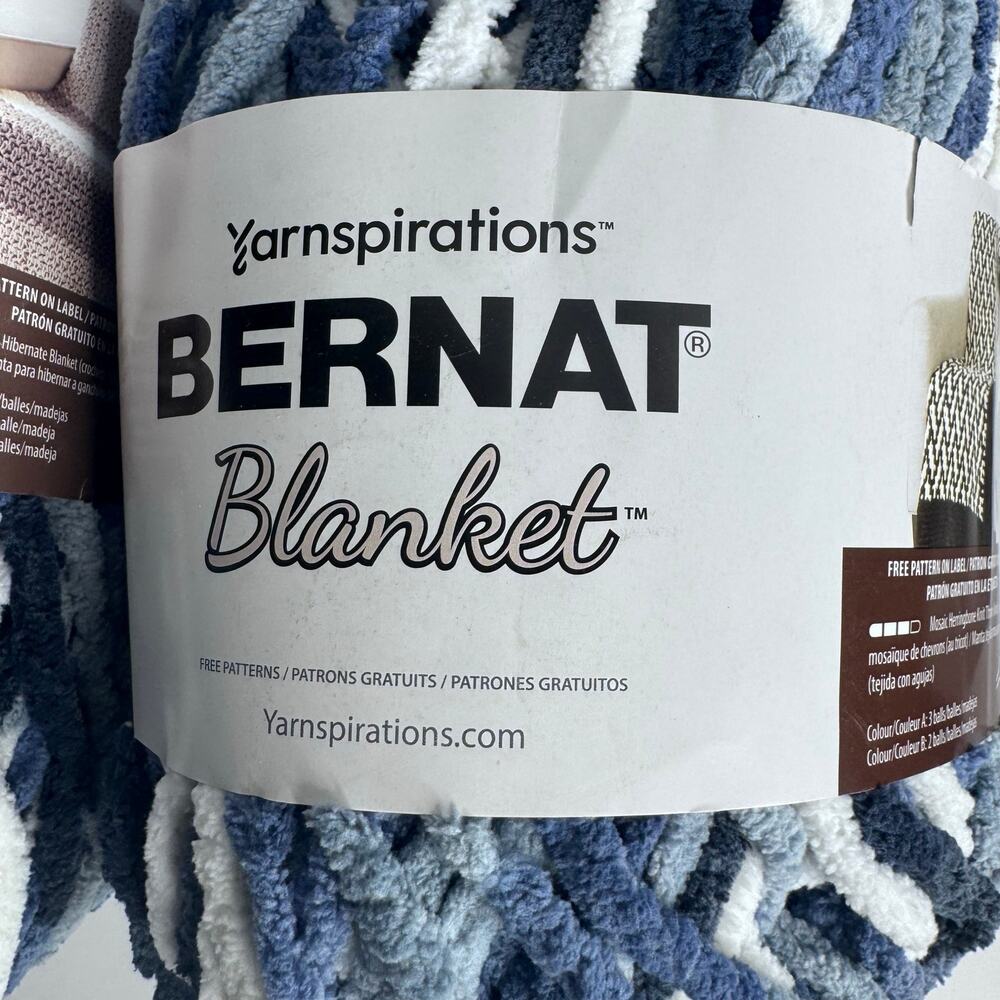 Blanket Yarn Cozy Blue 2 Pack 220 Yards 10.5oz 100% Polyester Bulky 2 PCS